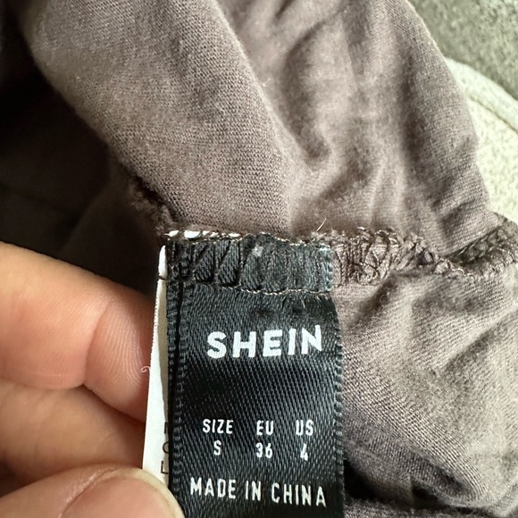 Women’s Shein oversized shirt S - Picture 2 of 2